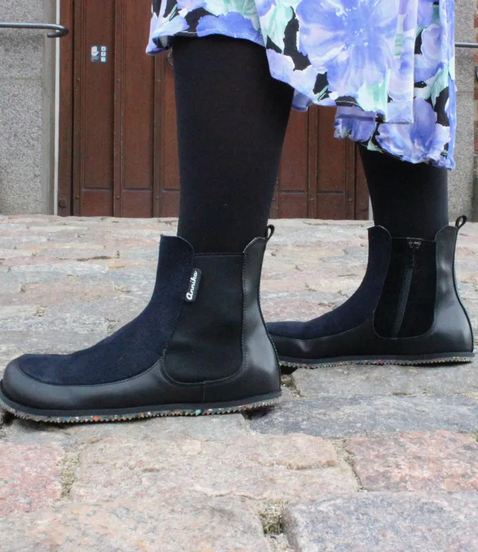 Annika Barefoot Palustria Annika Barefoot Palustria