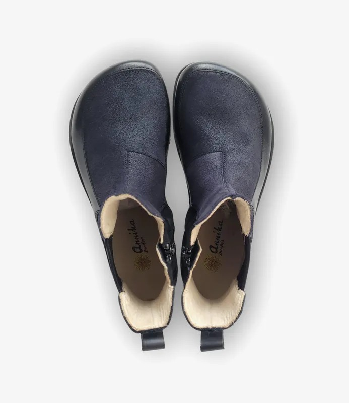 Annika Barefoot Palustria Annika Barefoot Palustria